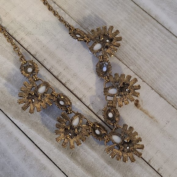 Vintage Jewelry Box Statment Necklace Crystal Stone Acrylic Gold Tone Extender - Picture 8 of 10